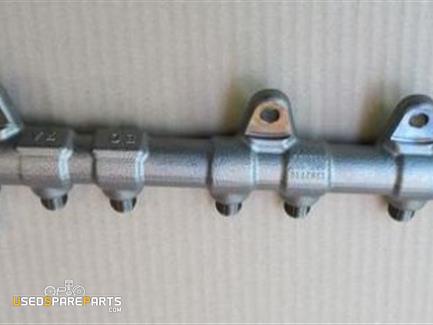 injection rail manifold Bosch with sensor 0281007016 and 0281007108 0445214396T