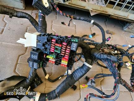Fuse Box and Fuses with wire harness 5Q0937615CT