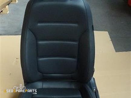 Seat set: driver seat, Passenger seat, back seat 5C6881105G5C6881106L