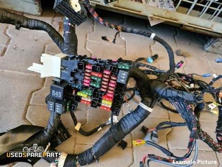 Fuse Box and Fuses with wire harness 5C0937819LT